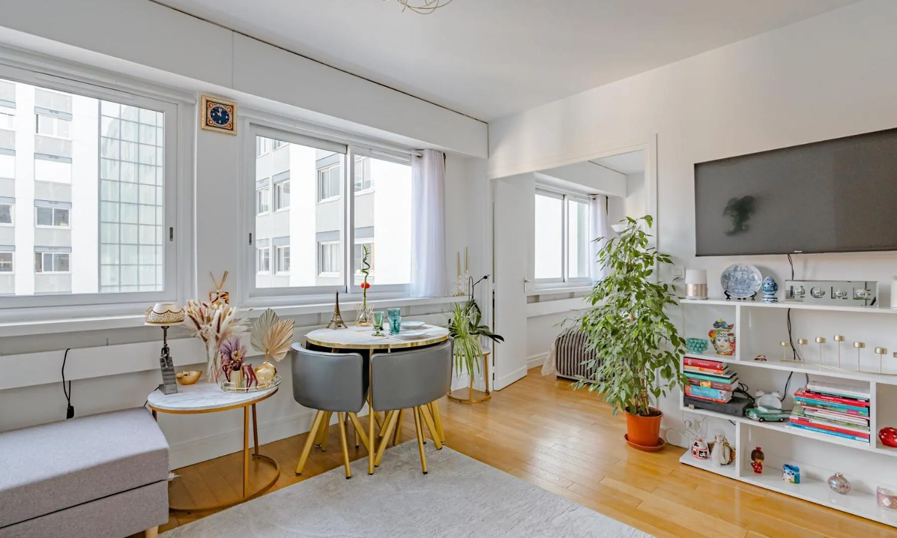 Appartement With Eiffel Tower View! Paris Daire